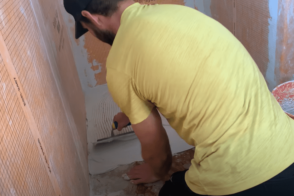 Apply Thinset Mortar to the Subfloor 